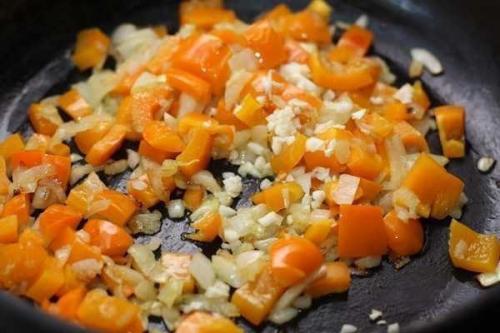 Шакшука.  Интересное блюдо из яиц с овощами, популярное в израиле и соседних странах. 02 Шакшука.  Интересное блюдо из яиц с овощами, популярное в израиле и соседних странах. 02