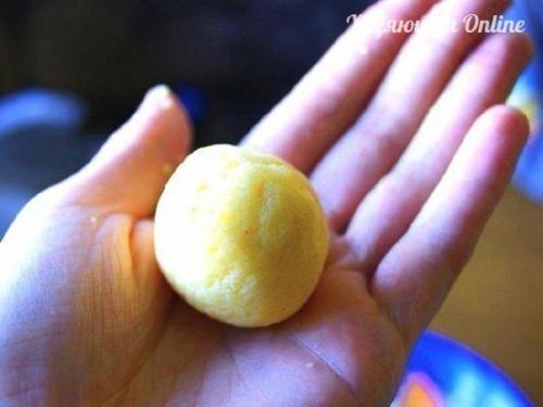 Сырные шарики жареные с чесноком. 05