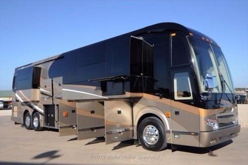 Автобус - дом.  Отличный вариант для путешествий. 07