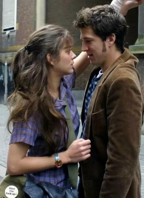 Учёные выяснили, что пик сексуальной активности у мужчин приходится примерно на 35 лет. 01