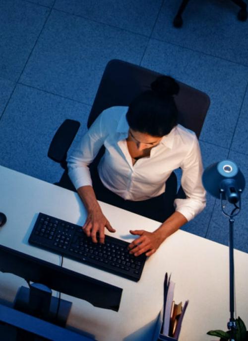 Работа в ночное время риск инфаркта и сердечно-сосудистых проблем повышает. 02