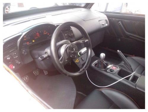 Страшно подумать, сколько денег в это вложено. 03