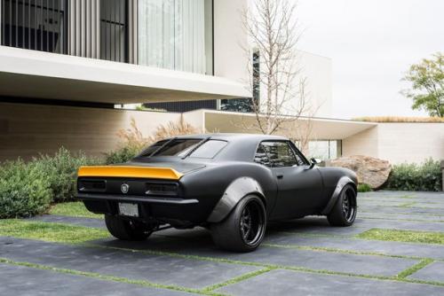 1967 Camaro SS Bumblebee. 01