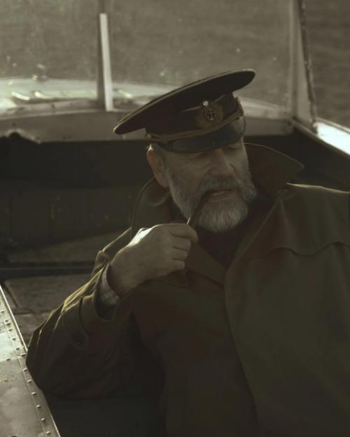 Фотограф Саша Никитин снял морскую историю со своим отцом в главной роли. 02