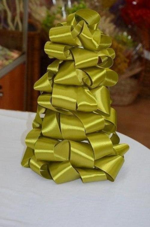 Ёлочка из атласной ленты. 04
