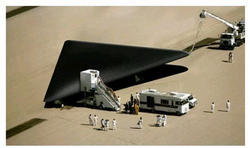 Нло всевозможных форм встречают по всему миру. 01