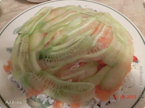 Суши - торт. Смотрится очень празднично и необычно! 03 Суши - торт. Смотрится очень празднично и необычно! 03