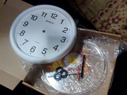 Самодельные настенные часы из автомобильного тормозного диска. 03