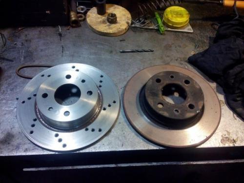 Самодельные настенные часы из автомобильного тормозного диска. 01