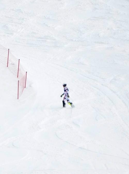 Норвежский лыжник атле ли макграт психанул и ушел в лес после неудачи на олимпиаде. 

