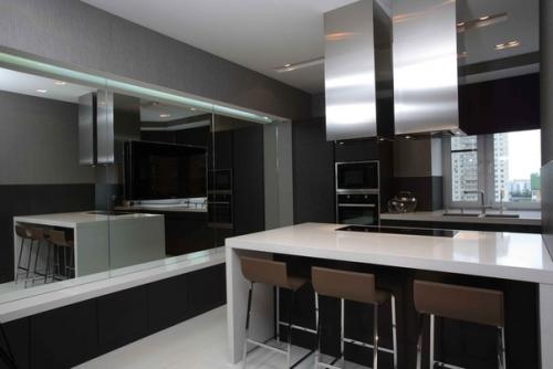 В темной спальне, кстати, лучше всего спится. 05