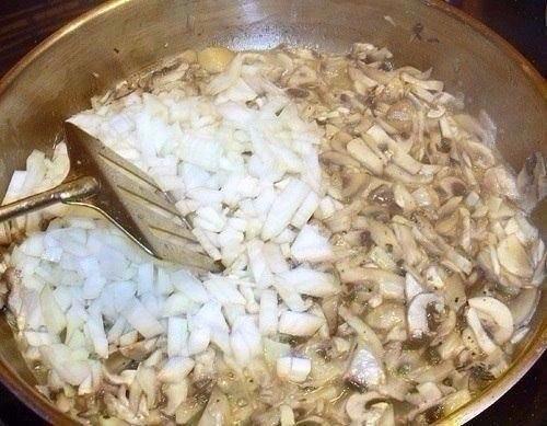 Иногда жульен можно вместе с кокотницей съесть. 08 Иногда жульен можно вместе с кокотницей съесть. 08