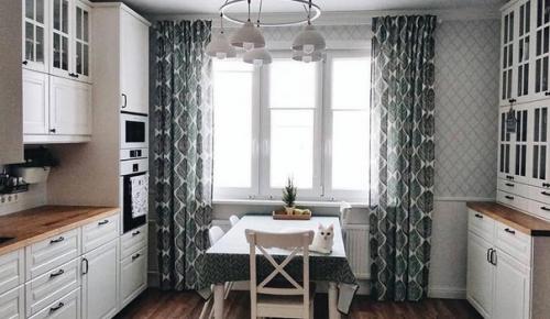 Интерьер светлой кухни. 05