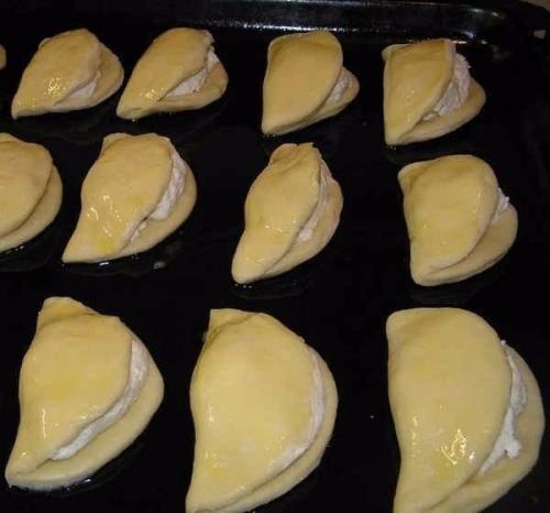 Сочники.  Вот воскресным вечерком решила сделать что-нибудь вкусненькое и побаловать домашних. 07 Сочники.  Вот воскресным вечерком решила сделать что-нибудь вкусненькое и побаловать домашних. 07