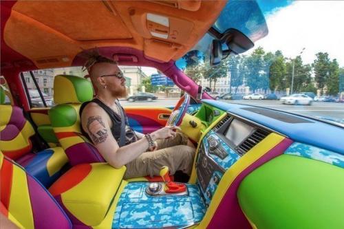 Сумасшедший - разноцветный Infiniti Qx56 Yellow Submarine. 08