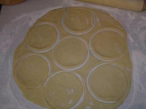 Сочники.  Вот воскресным вечерком решила сделать что-нибудь вкусненькое и побаловать домашних. 05 Сочники.  Вот воскресным вечерком решила сделать что-нибудь вкусненькое и побаловать домашних. 05