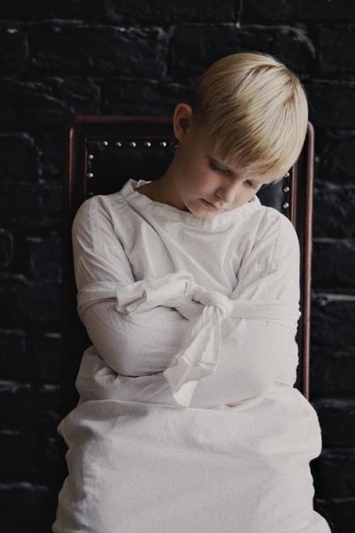 Фотопроект Оборотная Сторона Материнской Любви. 08