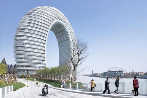 Элитный отель Sheraton Huzhou Hot Spring в форме подковы, Китай. 01