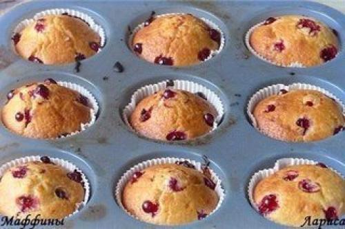 Маффины Шармель.   Недавно узнала, что маффины отличаются от кексов способом замеса теста. 02