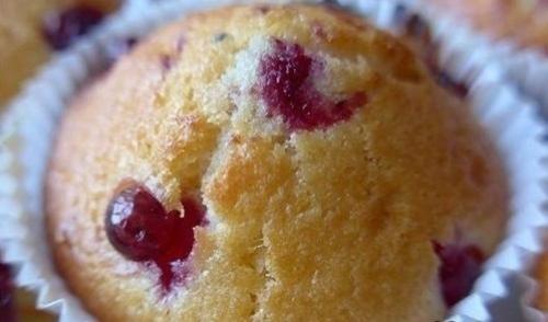 Маффины Шармель.   Недавно узнала, что маффины отличаются от кексов способом замеса теста. 03