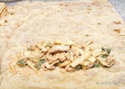 Шаверма.  Ингредиенты:  - Куриная грудка (или другое мясо) - 1 шт. 03