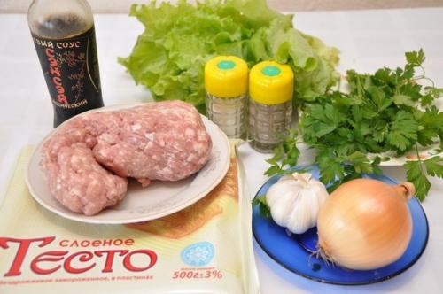 Шашлычки со слоёным тестом на шпажках. 01 Шашлычки со слоёным тестом на шпажках. 01