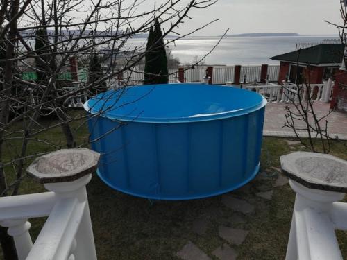 Весной соорудил своими руками бассейн из полипропилена за один день! 01