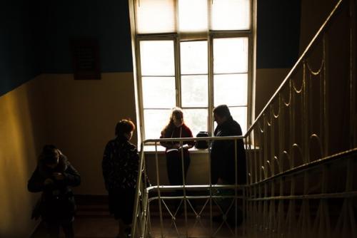 Добрый день!  На среду в первую половину дня нужен стилист - визажист (прическа + макияж. 03