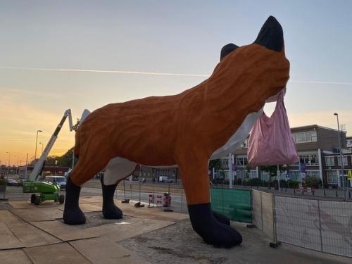 Человек с фамилией хофман. 01