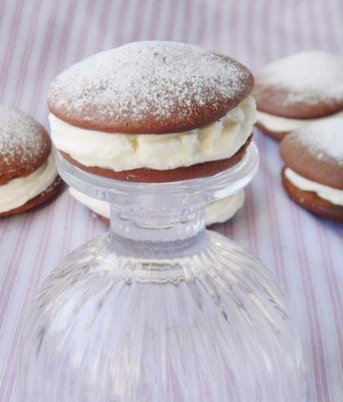 Пирожное Вупи. Это традиционные американские пирожные. 08 Пирожное Вупи. Это традиционные американские пирожные. 08