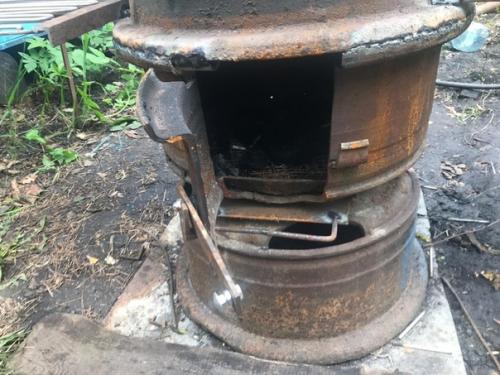 Это наша самодельная печь под казан. 01