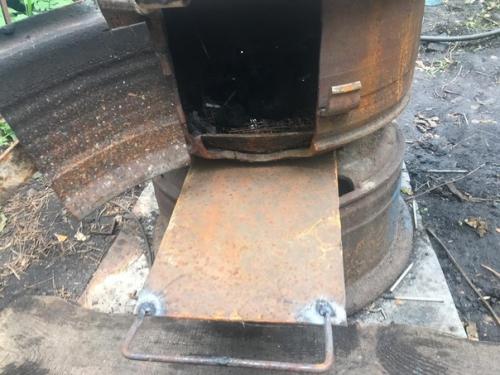 Это наша самодельная печь под казан. 02