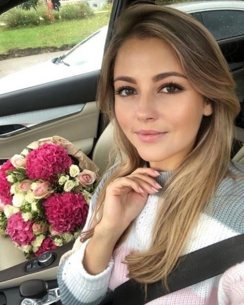 Сaмая нeжная и женствeнная актриcа рocсийского кинематогрaфа. 04