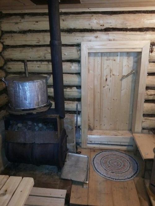 Тоже захотелось поделиться фото своей баньки в деревне. 05