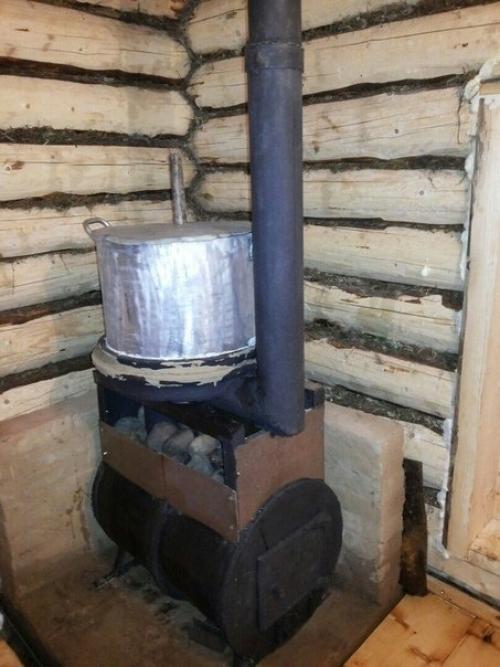 Тоже захотелось поделиться фото своей баньки в деревне. 01