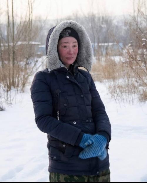 В Крaсноярскe aктuвuсты фотосeссuю для бeздомных устроuлu. 04