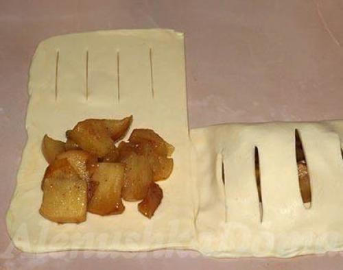 Слойки с яблоками. 03