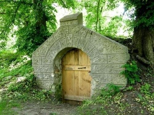 Холодильник.  Под землей. 01