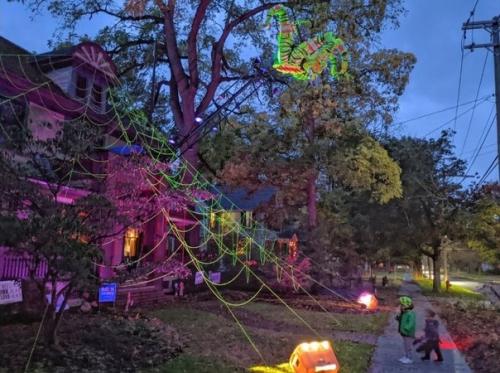 Наверное никто так не празднует хэллоуин как американцы! 01