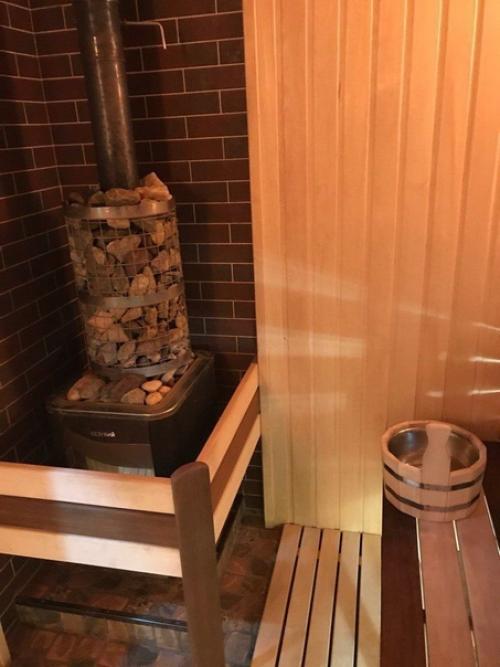 Построили баньку с верандой. 07