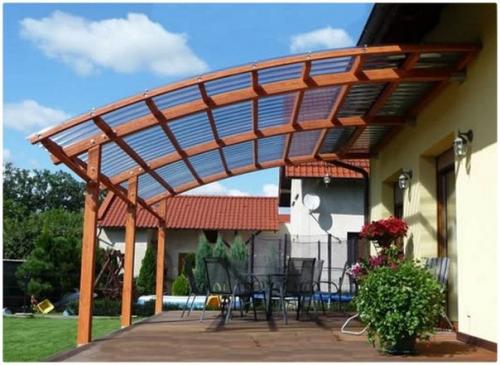 Как сделать своими руками козырек над крыльцом из поликарбоната. 02 Как сделать своими руками козырек над крыльцом из поликарбоната. 02