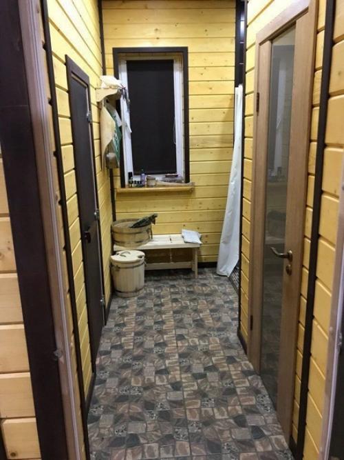 Построили баньку с верандой. 05