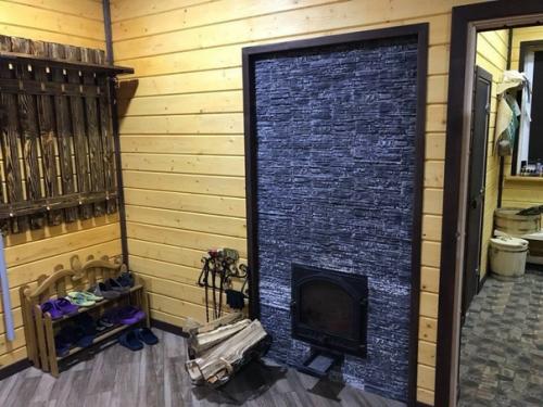 Построили баньку с верандой. 06