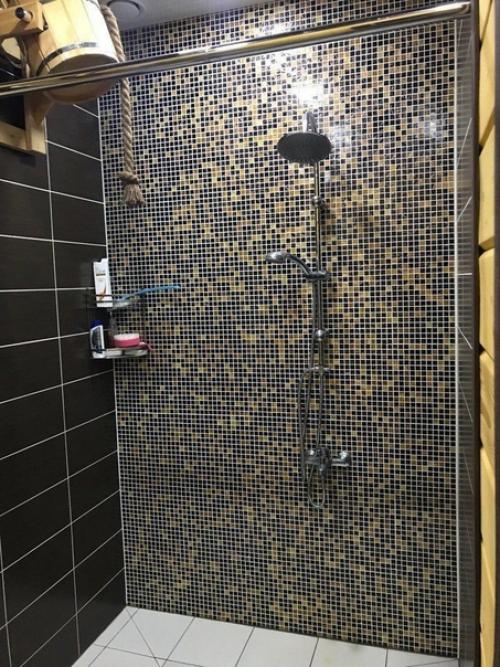 Построили баньку с верандой. 09