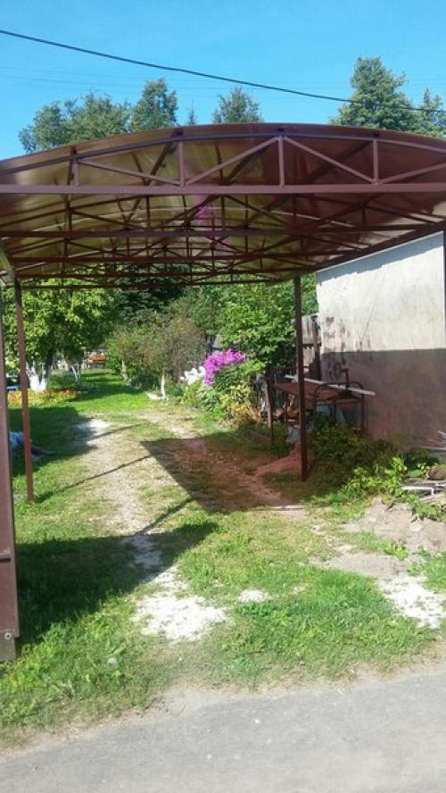 Дачный лайфхак. Соорудил пару лет назад навес для авто. 03