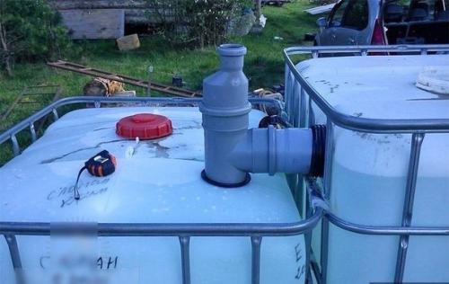 Мы делаем септик из еврокубов. 04