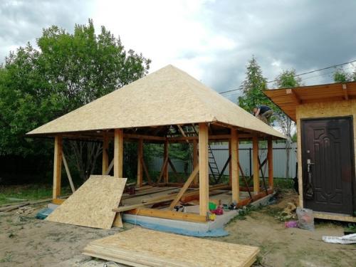 Тот случай, когда планируешь построить беседку для дачи, а в итоге получается летняя кухня. 05