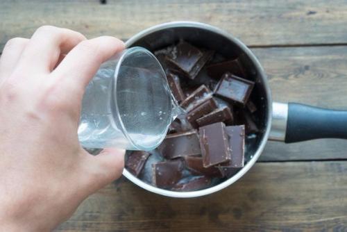 Очень быстрый шоколадный мусс. 03