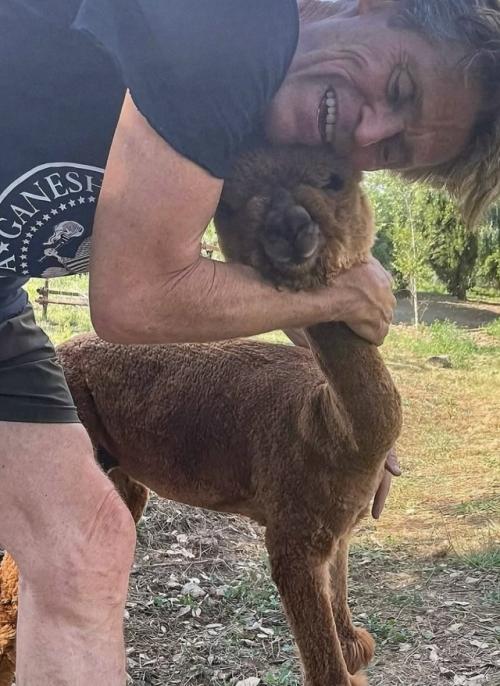 Уиллем дефо сменил городской ритм на спокойную жизнь в Италии. 02