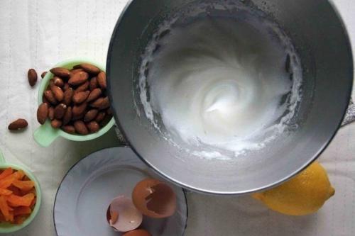 Мягкая нуга с орехами и курагой. 02 Мягкая нуга с орехами и курагой. 02